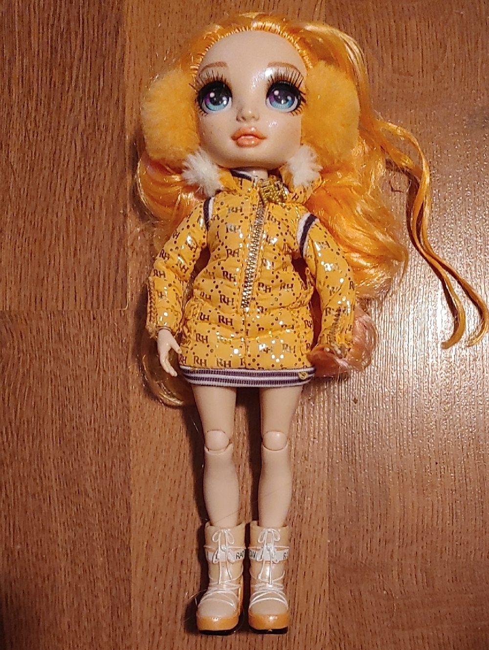 Rainbow High Doll Poppy Rowan Winter Break